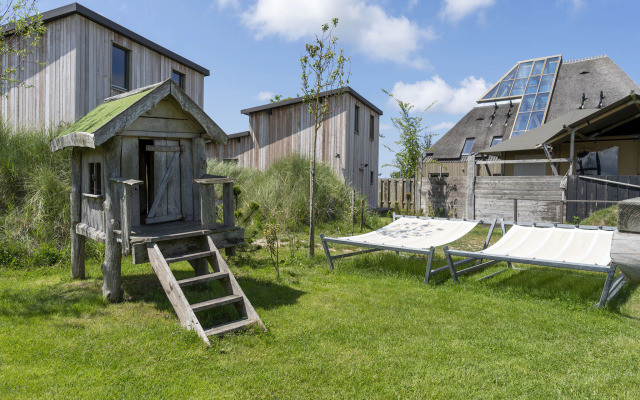 Modern holiday home in Callantsoog with garden