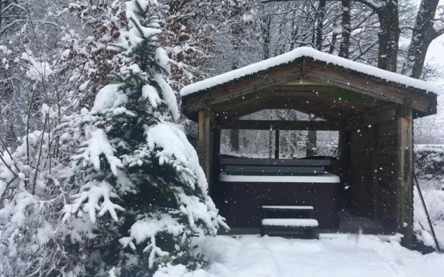 Low Jock Scar Country Estate