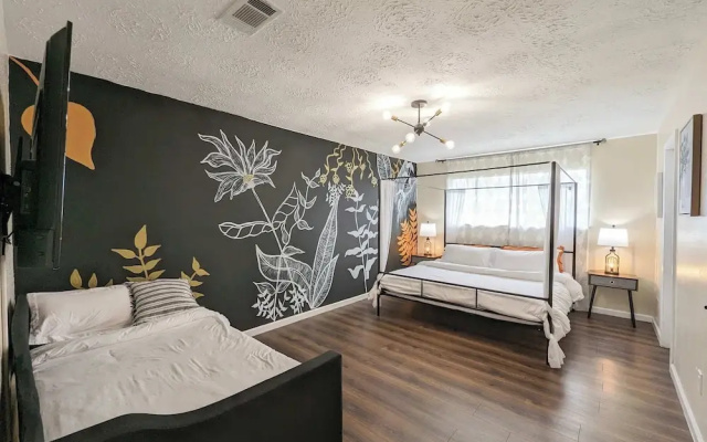 Vibrant Getaway Say Hello to the Best of Houston