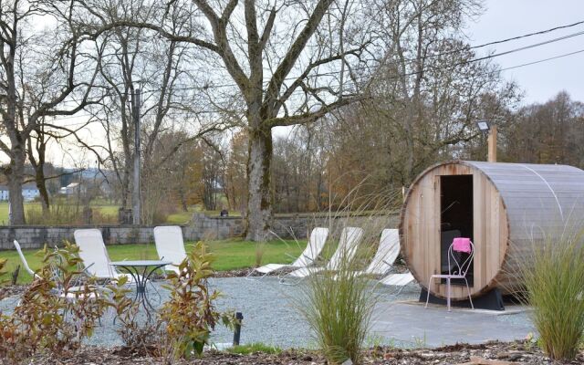 Beautiful Castle in Freux With Sauna