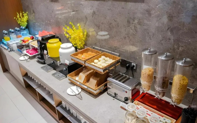 Home Inn Plus-Shanghai Pudong Xinjinqiao Road