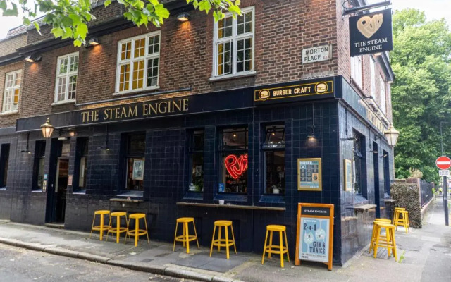 PubLove @ The Steam Engine - Hostel