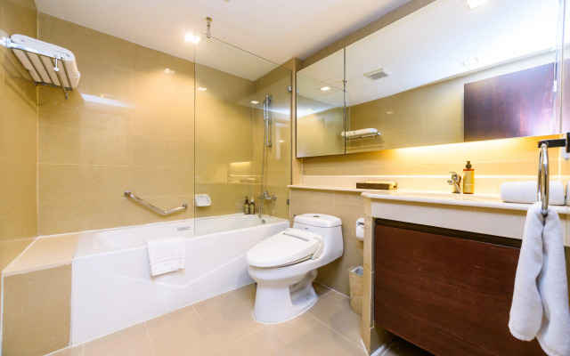 Lohas Residences Sukhumvit