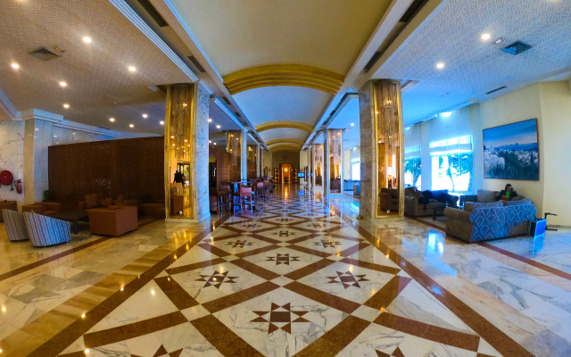 Le Palace