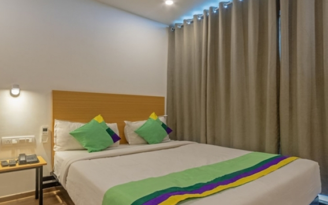 Townhouse 858 Hotel N Y