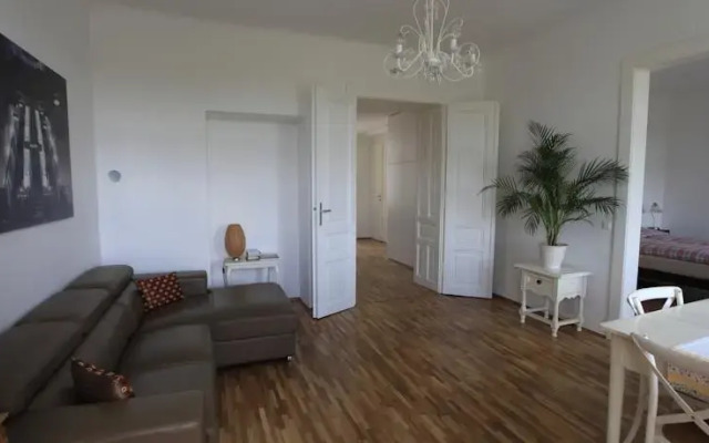 Casa Nostra - Sonnige Wohnung direkt am Augarten