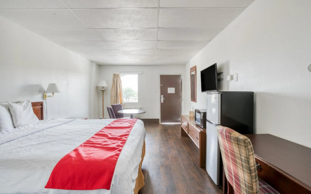 OYO Hotel San Antonio Lackland Air Force Base West
