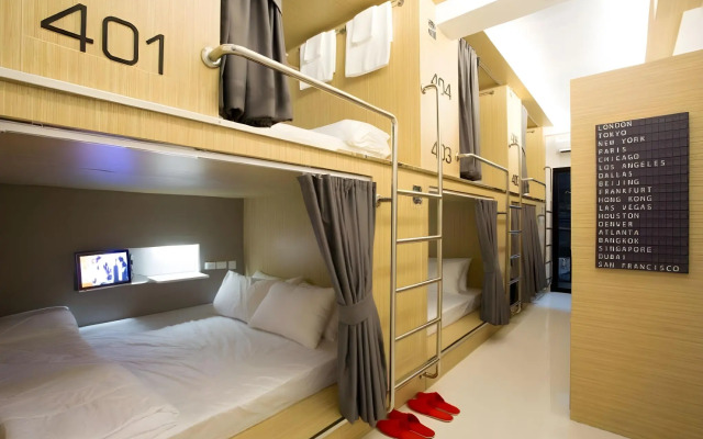 Sleep Lab Hostel