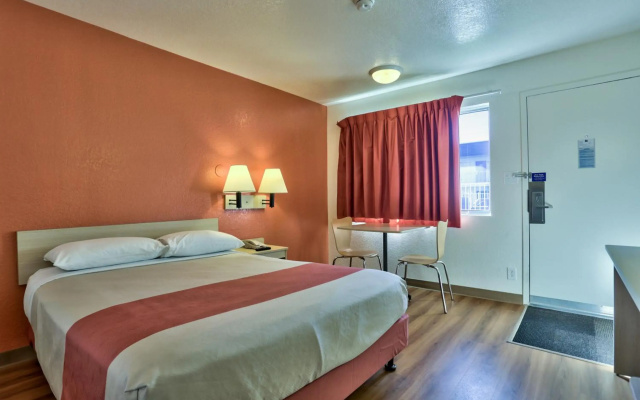 Motel 6 Flagstaff, AZ - Butler