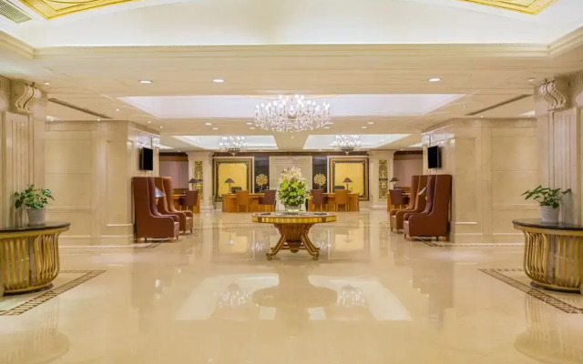Golden Eagle Crown Executive Apartment