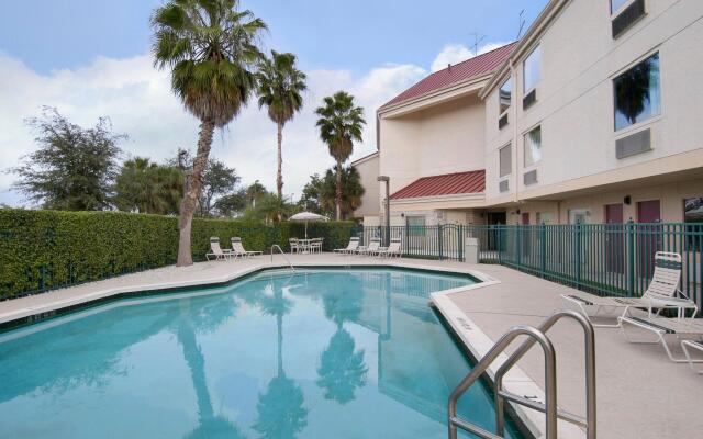 Red Roof Inn PLUS+ West Palm Beach