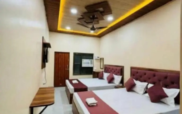 Maa Vaishnavi guest house