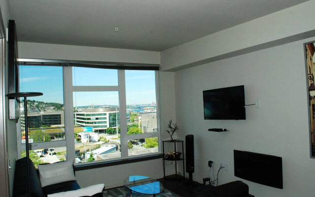 Seattle Center Luxury Suites by NSpire