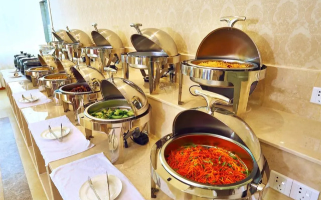 Vienna Hotel Guangdong Dongguan Tangxia South High-Speed Railway Station