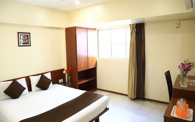 OYO 13771 Executive Residency