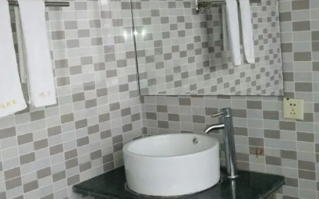 Yongzhou Hongfeng Express Business Hotel – Bathroom – Yongzhou