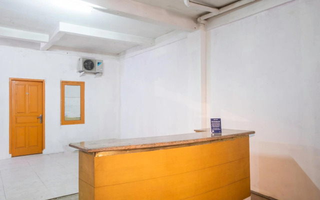 OYO Life 2412 Mandala Residence