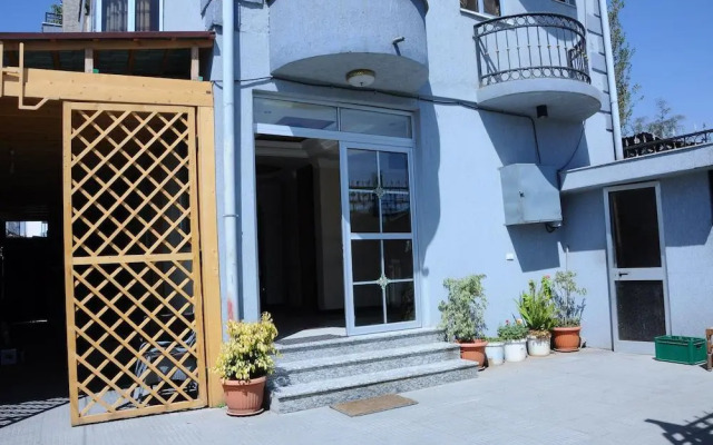 Guzara Hotel Addis