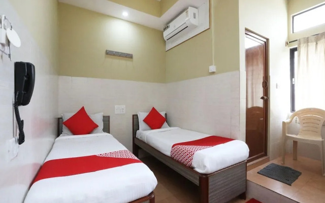 Varadashree Comforts By OYO Rooms