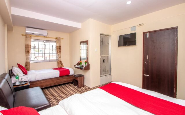 OYO 261 Hotel Peace Corner