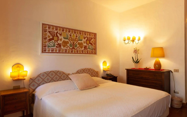 Nora Club Hotel