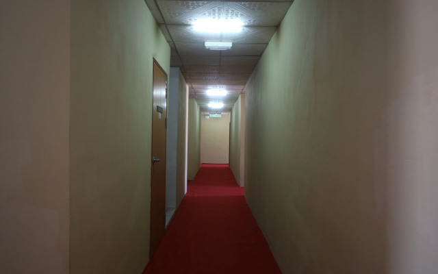 Aristo Hotel 81