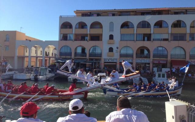 Appartement Sète, 2 pièces, 6 personnes - FR-1-338-342