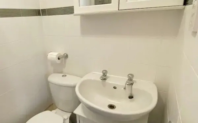 NEW Super 2 Bedroom Flat in Falkirk