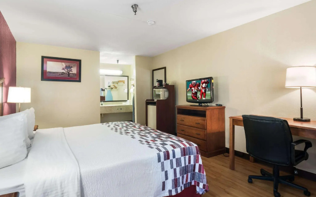 Red Roof Inn Conroe North - Willis