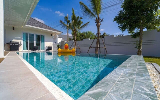 Private Modern 3 Bedroom Pool Villa- AV1