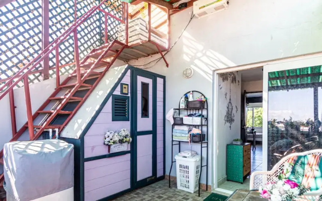 Artist's Loft With Private Jacuzzi & Roof Terrace