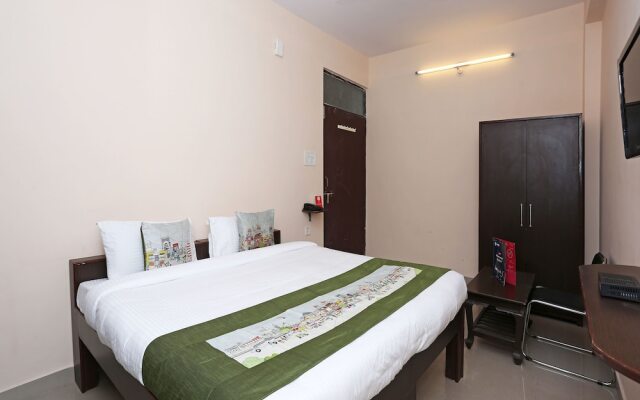 OYO 10391 Hotel Royal Sunshine
