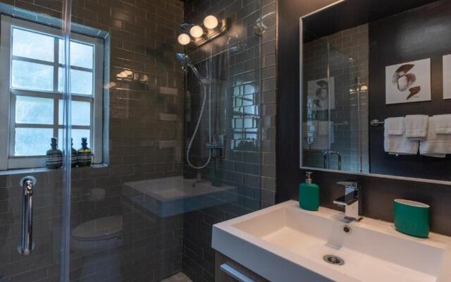 Designers Den Creative Space Garden and Parking