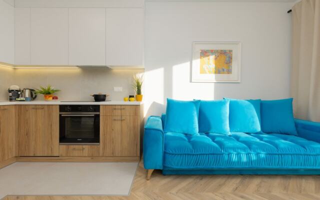 Zdziechowskiego Apartment by Renters
