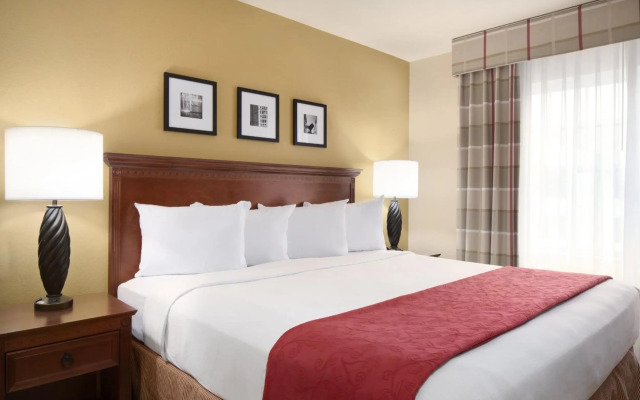 Country Inn & Suites by Radisson, Champaign North, IL