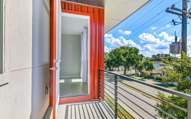 Modern 4BR Townhouse Near French Quarter