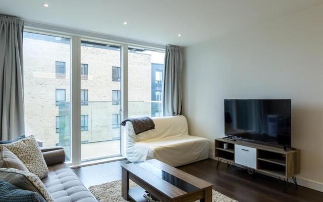 Blissful one bed Near the River