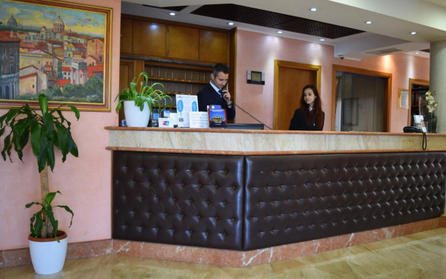 Hotel Palace 2000