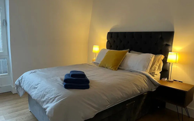 2br-modern-fullkitchen-25mincentrallondon-parking
