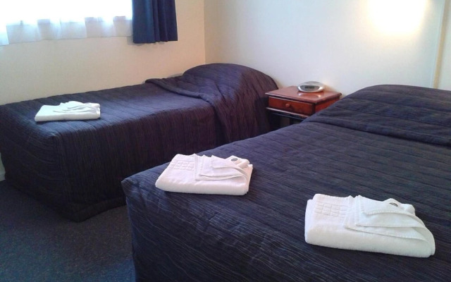 Frimley Lodge Motel