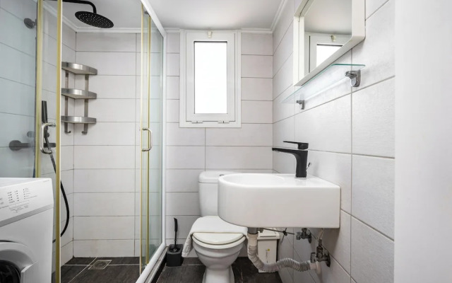 Chic Studio in Gazi Walk to Acropolis