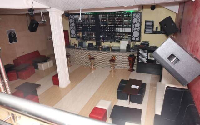 Zeus Paradise Hotel Abuja