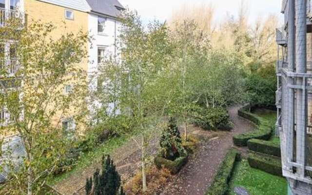 Host Stay Bingley Court