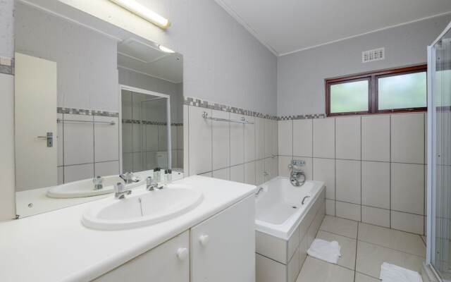 San Lameer Villa Rentals 3708