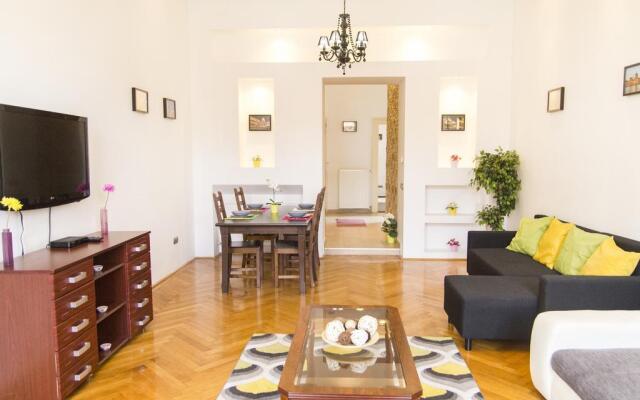 Real Apartments Múzeum