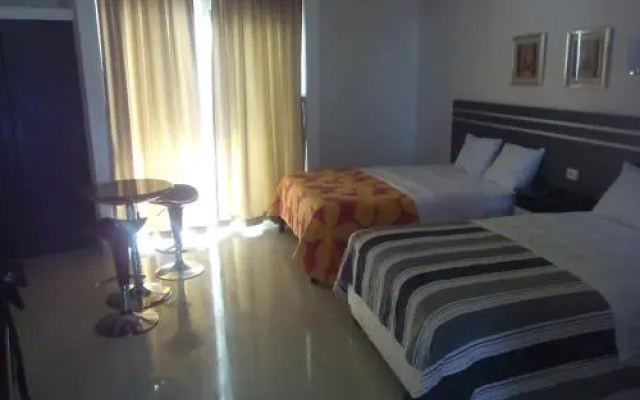 Country Hotel