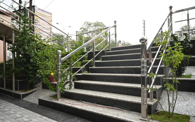 OYO 27950 Hotel Priyanka International