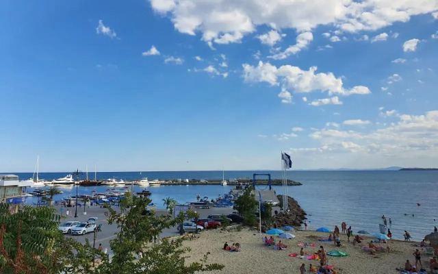 Sveti Vlas Marina Beach B40