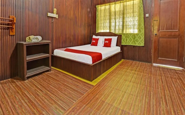 Redzwan's Beach Resort by OYO Rooms