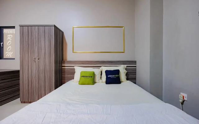 Urbanview Hotel Bagusroom Batam